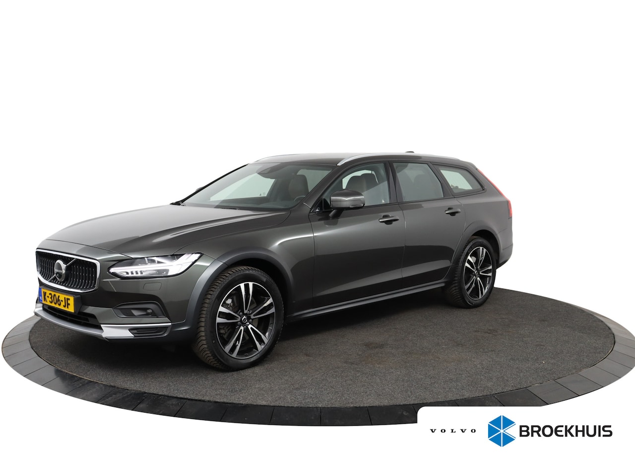 Volvo V90 Cross Country - 2.0 B6 AWD Pro 2.0 B6 AWD Pro - AutoWereld.nl
