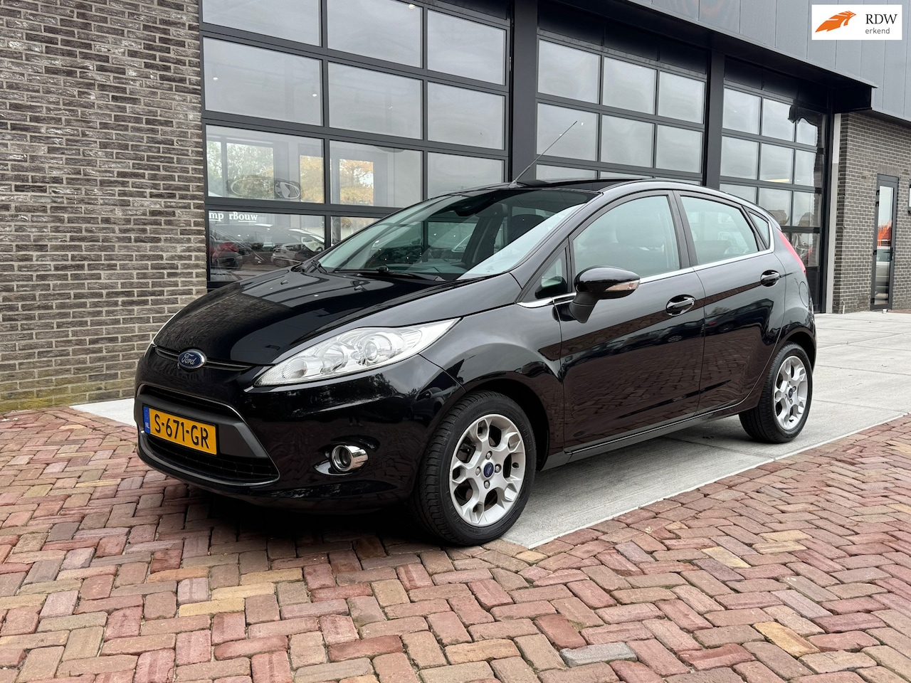Ford Fiesta - 1.25 Trend | Clima | Elektrisch pakket | - AutoWereld.nl