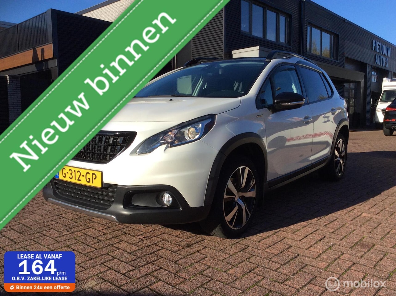 Peugeot 2008 - 1.2 PureTech GT-line Panorama Nav Camera Trekh 17" - AutoWereld.nl