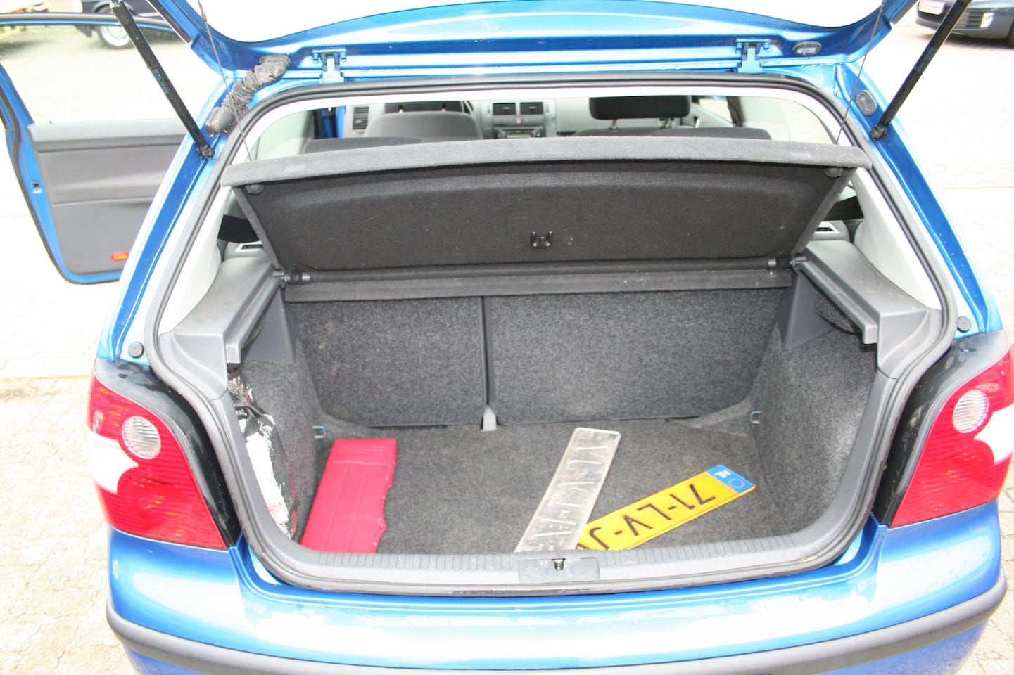 Volkswagen Polo - 1.4-16V Comfortline AUTOMAAT, climatonic