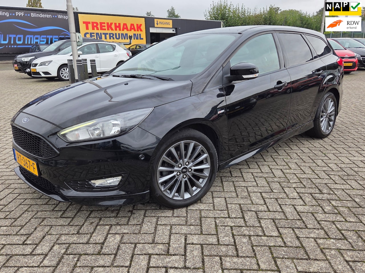 Ford Focus Wagon - 1.0 ST-Line/EERST EIGENAR/NAVI/NAP/VOL OPTIE - AutoWereld.nl