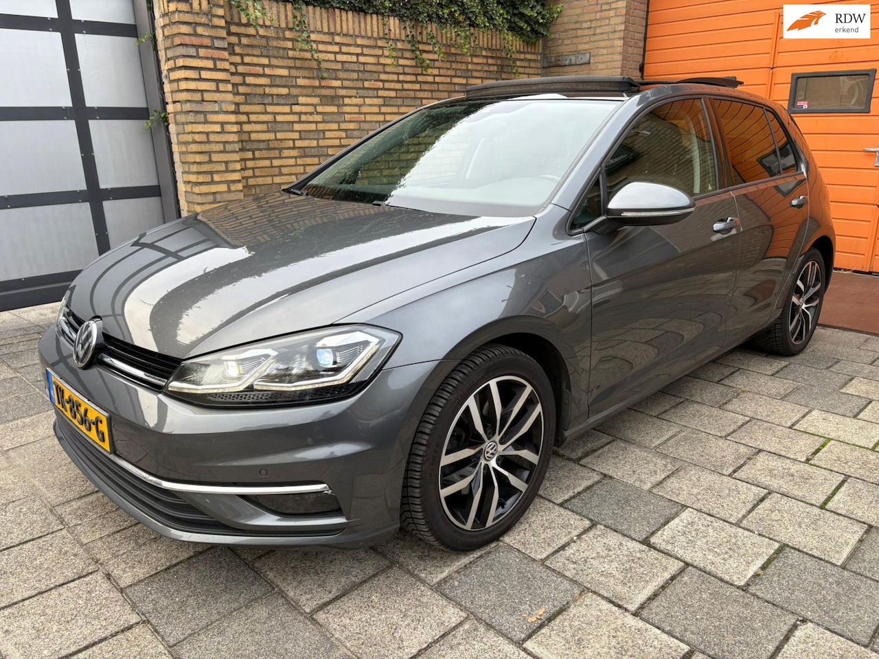 Volkswagen Golf - 1.5 TSI Highline Business R 1.5 TSI Highline Business R - AutoWereld.nl