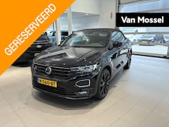 Volkswagen T-Roc Cabrio - 1.5 TSI R-Line Aut. | Zwart Optiek | Virtual cockpit | Stoelverwarming | LMV 19'inch | Cru