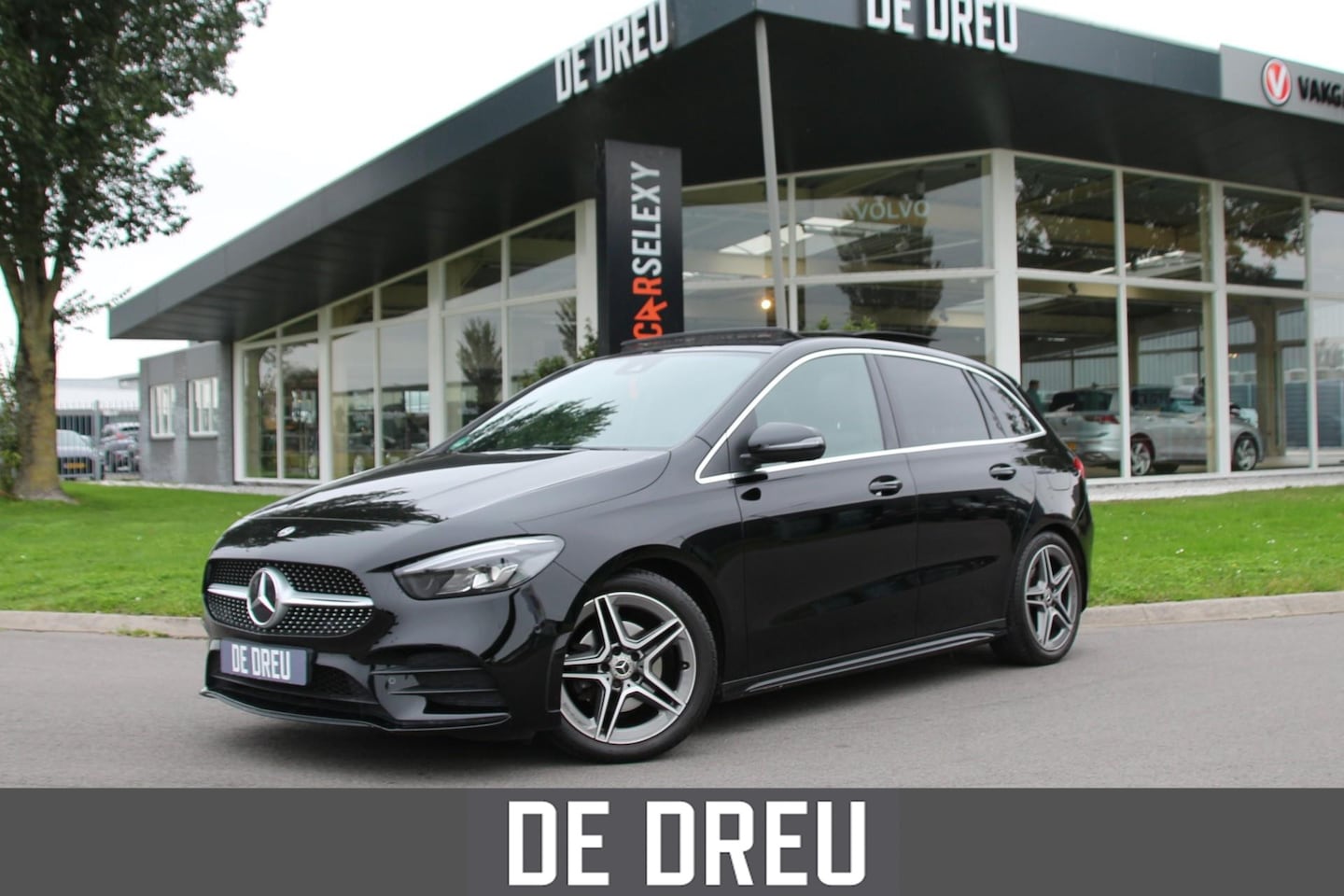 Mercedes-Benz B-klasse - 200 Business Solution AMG | PANORAMA | TREKHAAK - AutoWereld.nl