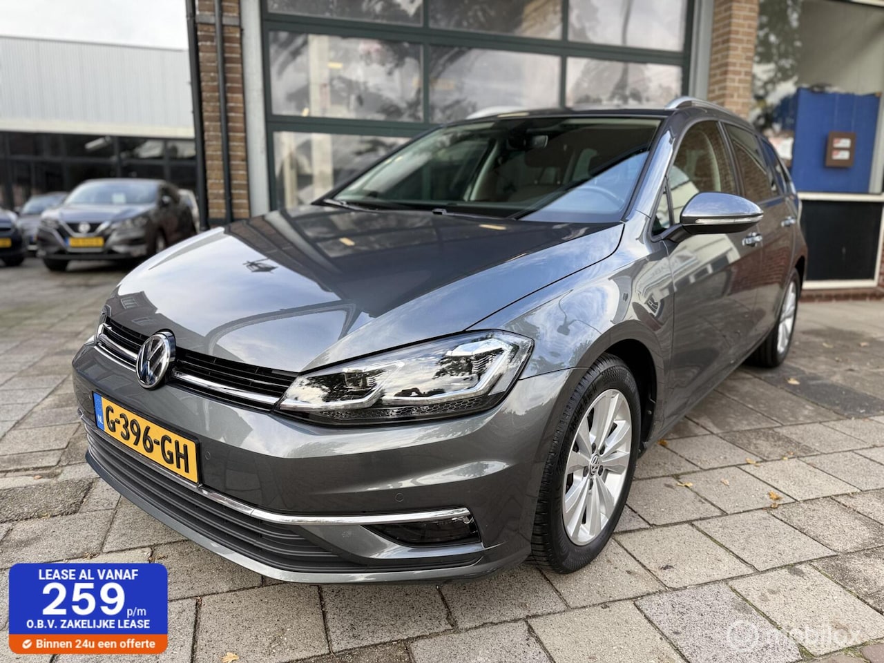 Volkswagen Golf - 1.0 TSI Comfortline Business / ACC / Massage - AutoWereld.nl
