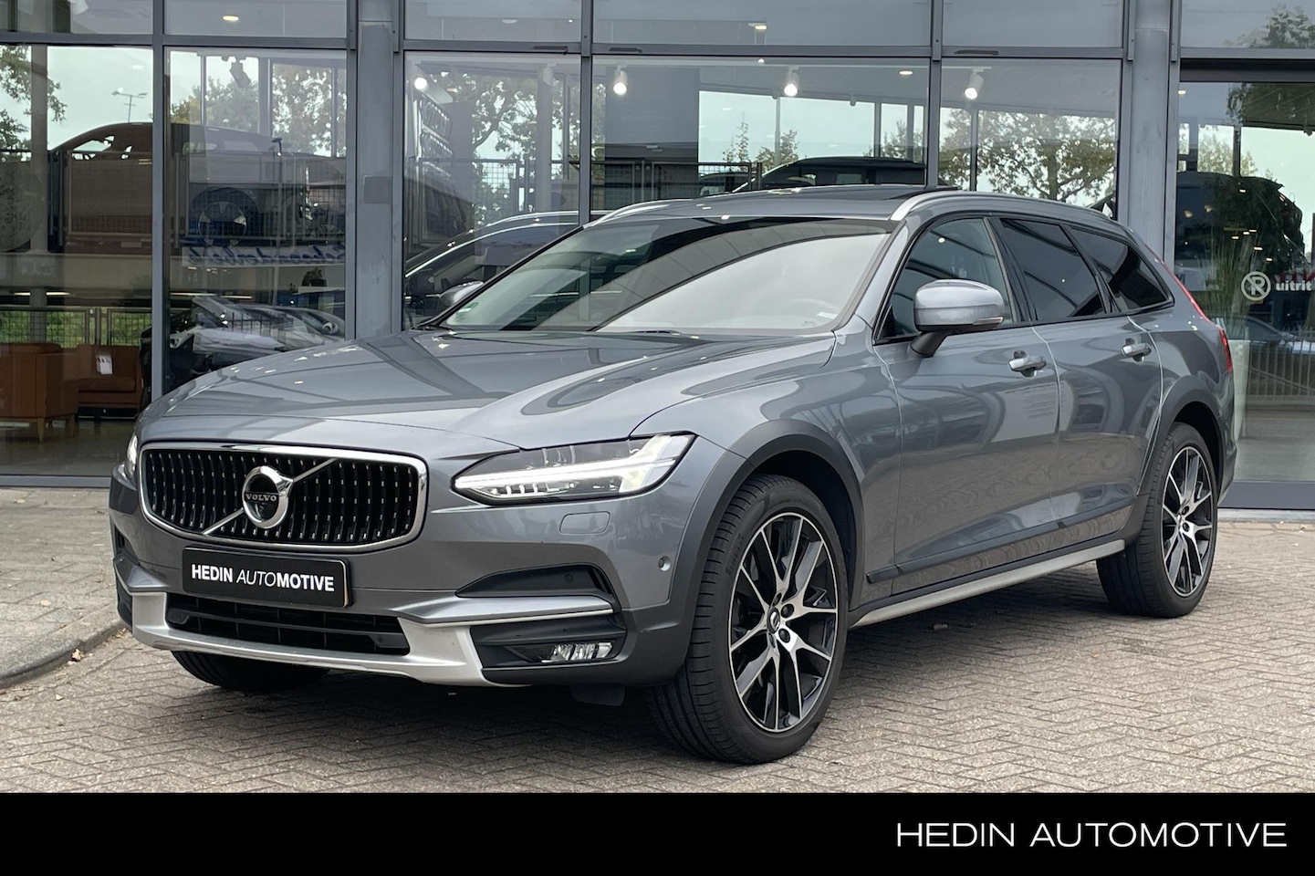 Volvo V90 Cross Country - 2.0 T6 Pro | Geventileerd Leer | Bowers & Wilkins | Elektrische Stoelen | Stoel/Stuurverwa - AutoWereld.nl