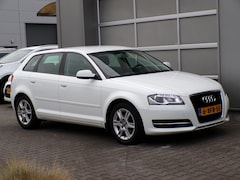 Audi A3 Sportback - 1.6 TDI Ambiente Advance|Cruise|Trekhaak