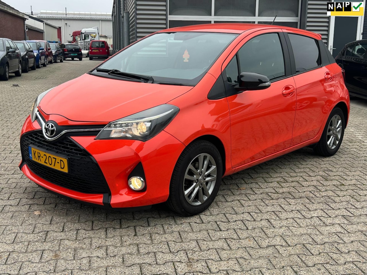 Toyota Yaris - 1.3 VVT-i Orange Sport/ Camera/ volledig onderhoud. - AutoWereld.nl