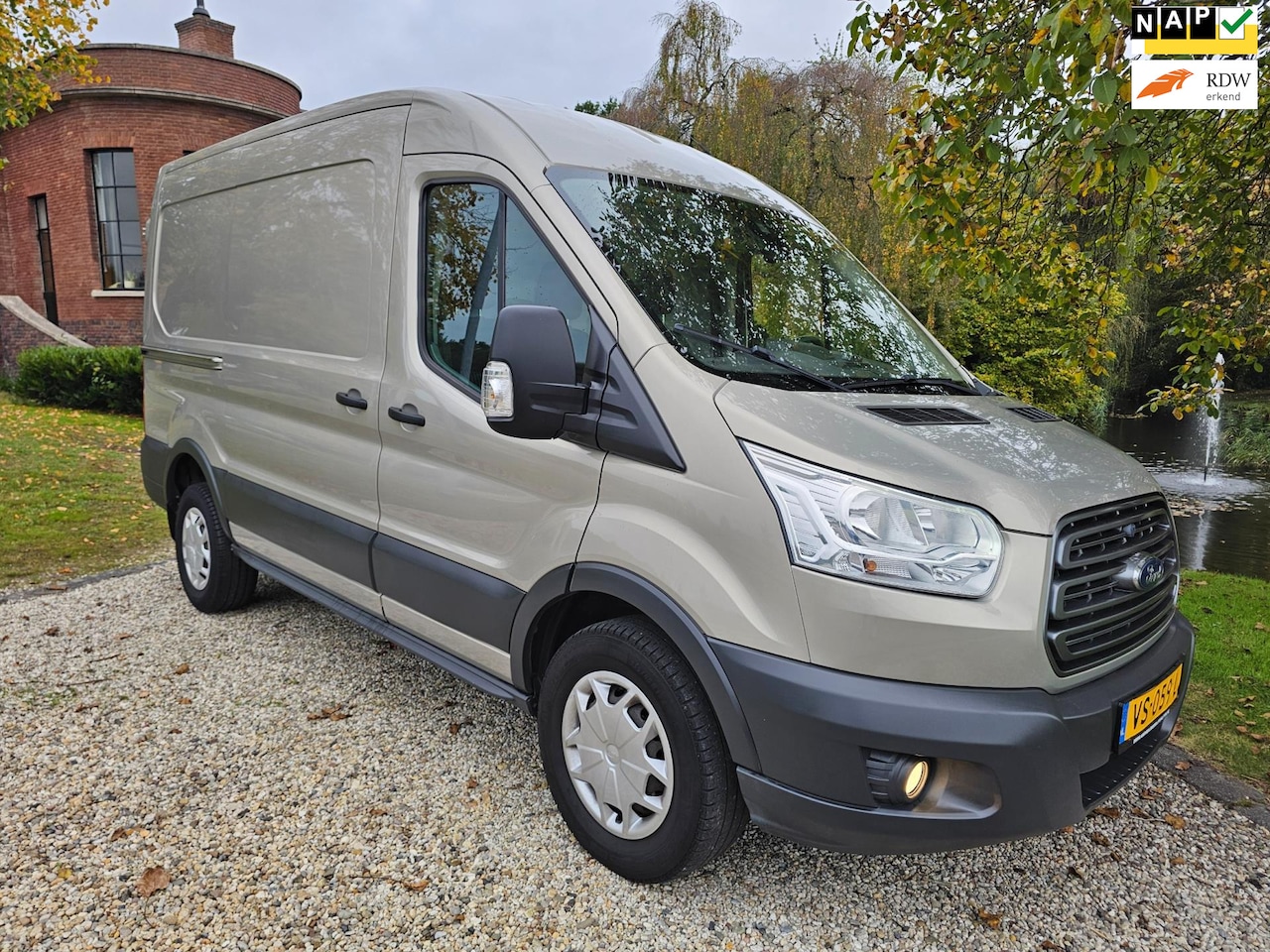Ford Transit - 350 2.2 TDCI L2H2 AIRCO/cruise/6-bak - AutoWereld.nl