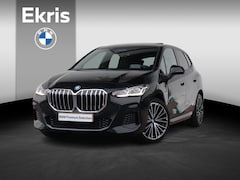 BMW 2-serie Active Tourer - 225e xDrive M Sportpakket/ Comfort Access/ Panoramadak/ Actiefstoelen voor/ Head-Up/ Harma