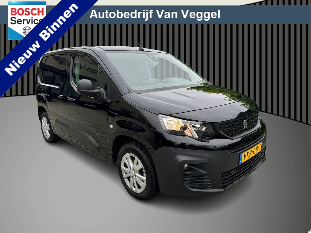 Peugeot Partner - 1.5 BlueHDI Asphalt camera, trekhaak, clima, cruise - AutoWereld.nl