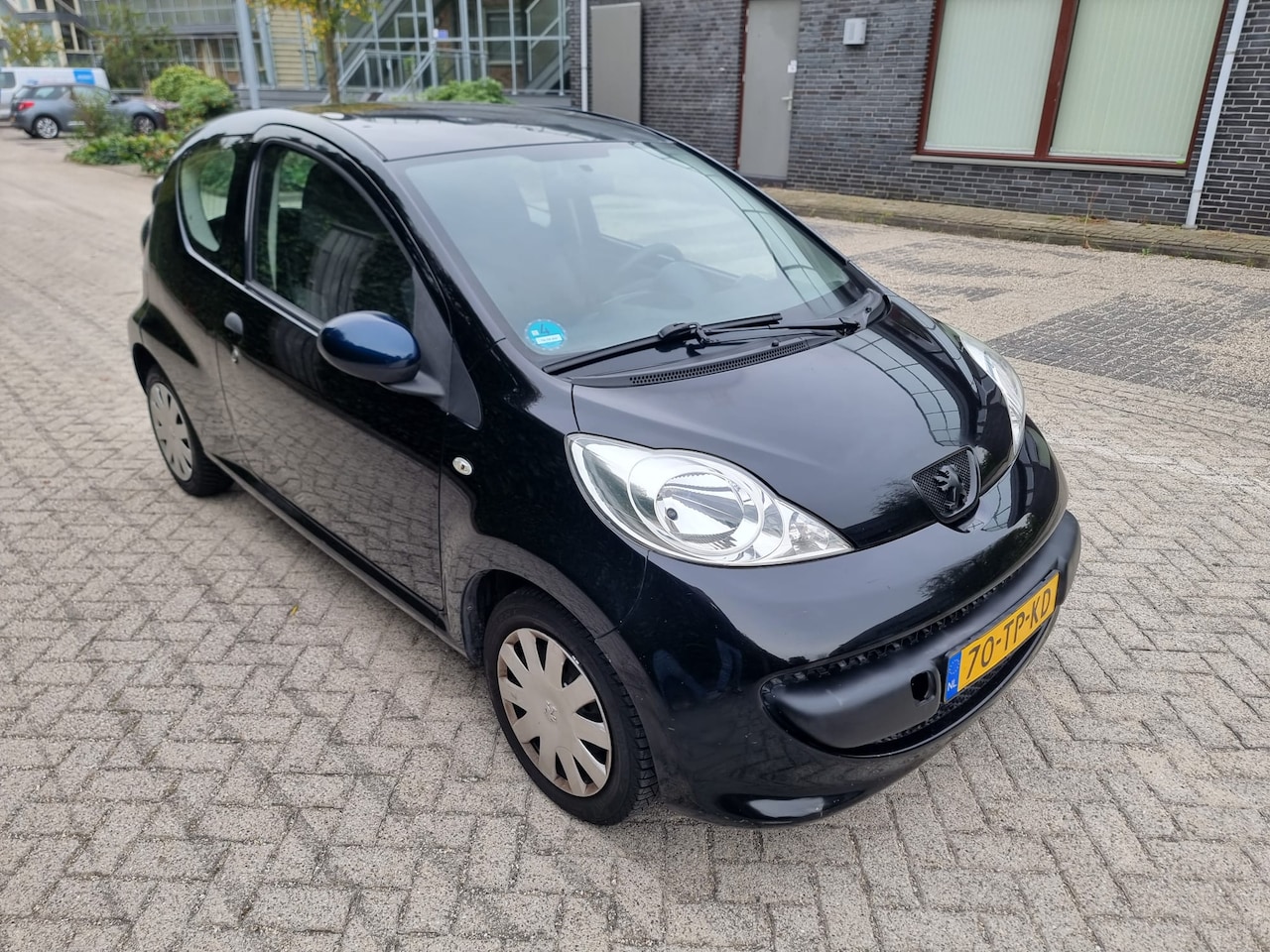 Peugeot 107 - 1.0-12V XS