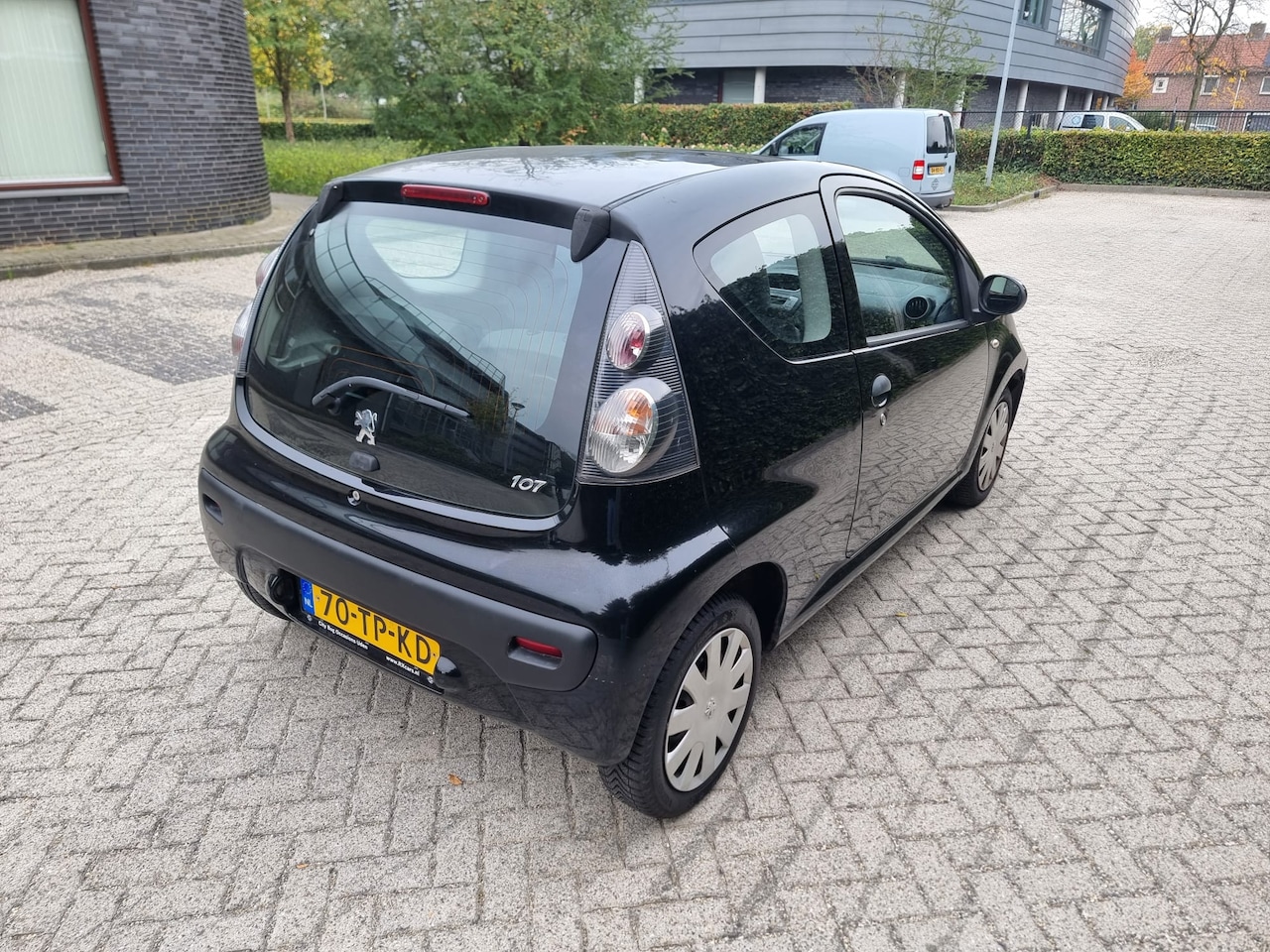 Peugeot 107 - 1.0-12V XS