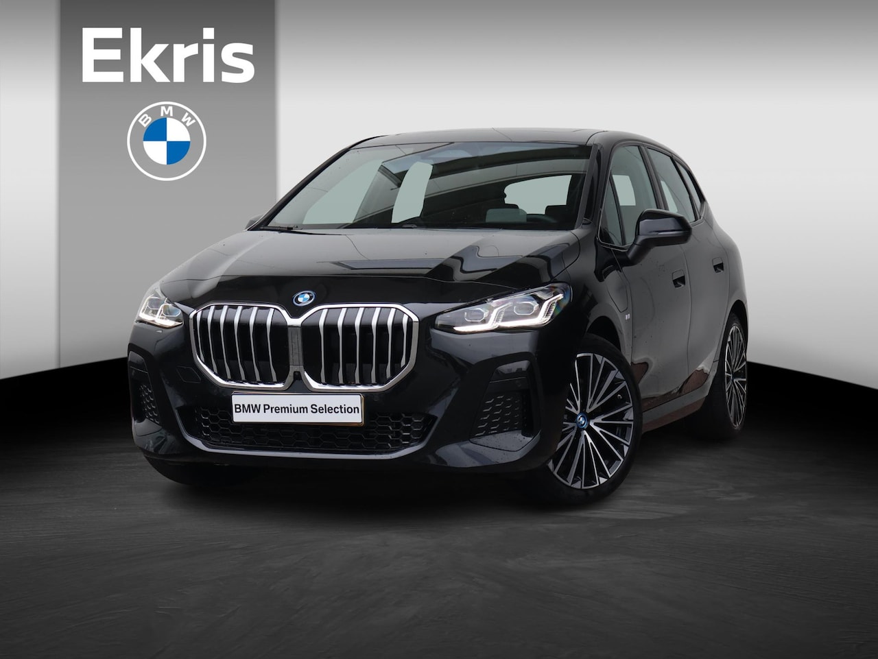 BMW 2-serie Active Tourer - 230e xDrive M Sport/ Glazen Panoramadak/ Elektrisch verstelbare en verwarmbare stoelen/ He - AutoWereld.nl