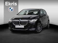 BMW 2-serie Active Tourer - 230e xDrive M Sport/ Glazen Panoramadak/ Elektrisch verstelbare en verwarmbare stoelen/ He