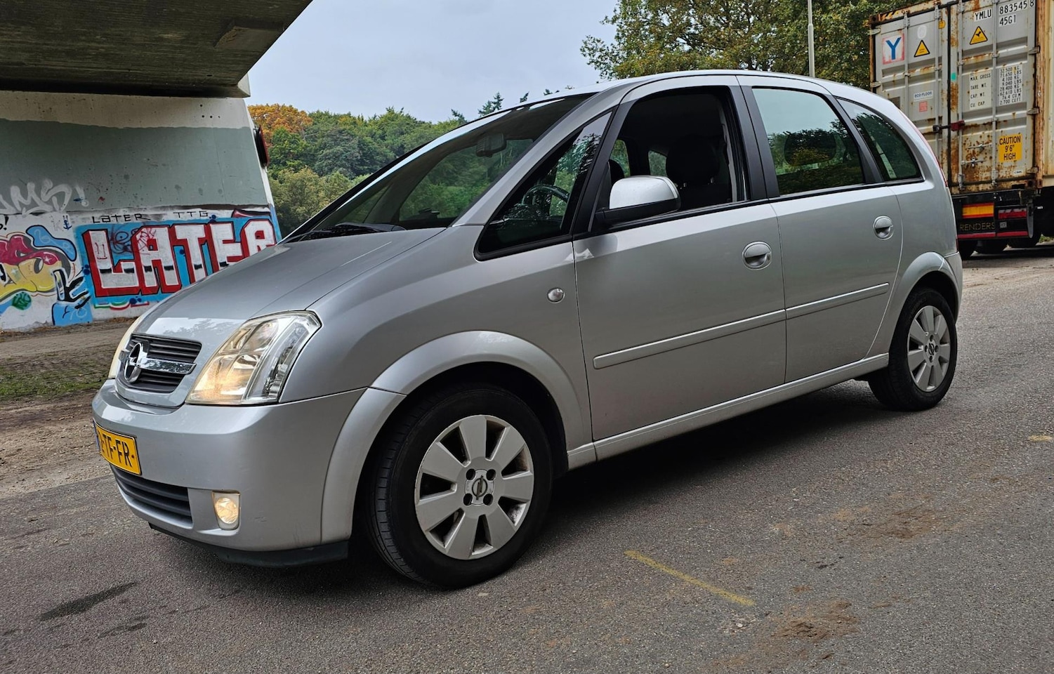 Opel Meriva - 1.6-16V Cosmo Airco Elektr Pakket Sportvelgen - AutoWereld.nl