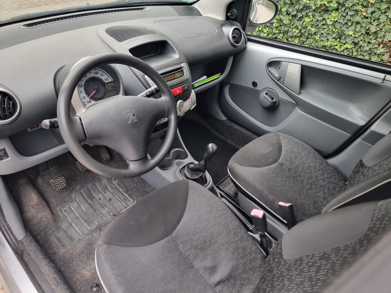 Peugeot 107 - 1.0-12V XS