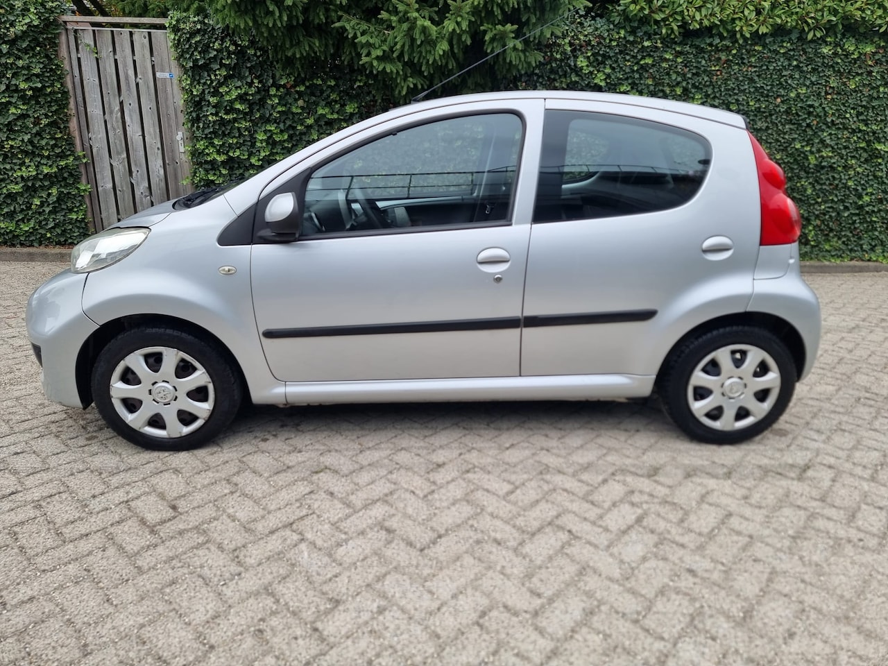 Peugeot 107 - 1.0-12V XS