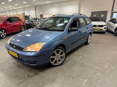 Ford Focus Wagon - 1.4-16V Cool Edition / RIJDT SCHAKELT GOED / LM VELGEN / AIRCO