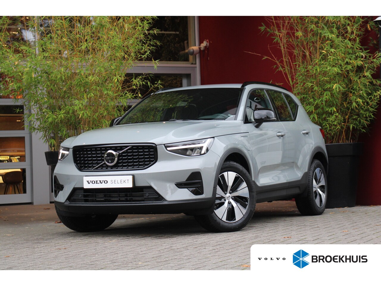 Volvo XC40 - 1.5 T4 Recharge R-Design | Cruise control adaptief met Stop&Go en stuurhulp | Elektrisch v - AutoWereld.nl