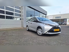 Toyota Aygo - 1.0 VVT-i x-now*Airco*Cv*Trekhaak