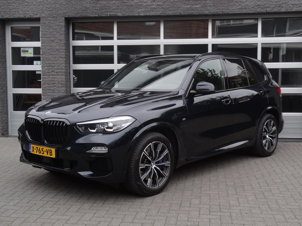 BMW X5 - XDrive45e High Executive,. M-Pakket, Carbonzwart - AutoWereld.nl