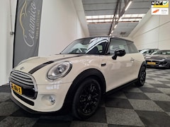 MINI Cooper - 2015. Chili. 2e Eigenaar. Pano dak. 71.000 km