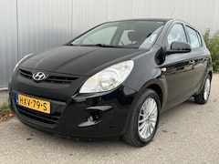 Hyundai i20 - 1.2i i-Motion, Airco, boekjes