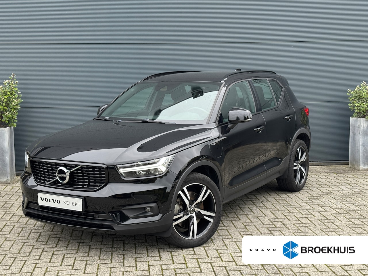 Volvo XC40 - 1.5 T5 Recharge R-Design | Achteruitrijcamera | Interieur voorverwarmingsinstallatie | Led - AutoWereld.nl
