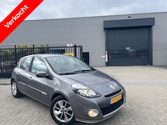 Renault Clio - 1.5 dCi Clima Navigatie Luxe uitvoering