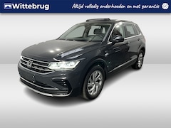 Volkswagen Tiguan - 1.4 TSI eHybrid Elegance / AUTOMAAT/ 245PK/ PANO/ HEAD-UP DISPLAY/ ELEKTR. STOEL/ LEDER/ P