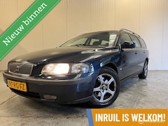 Volvo V70 - 2.4 // NIEUWE APK // AUTOMAAT //