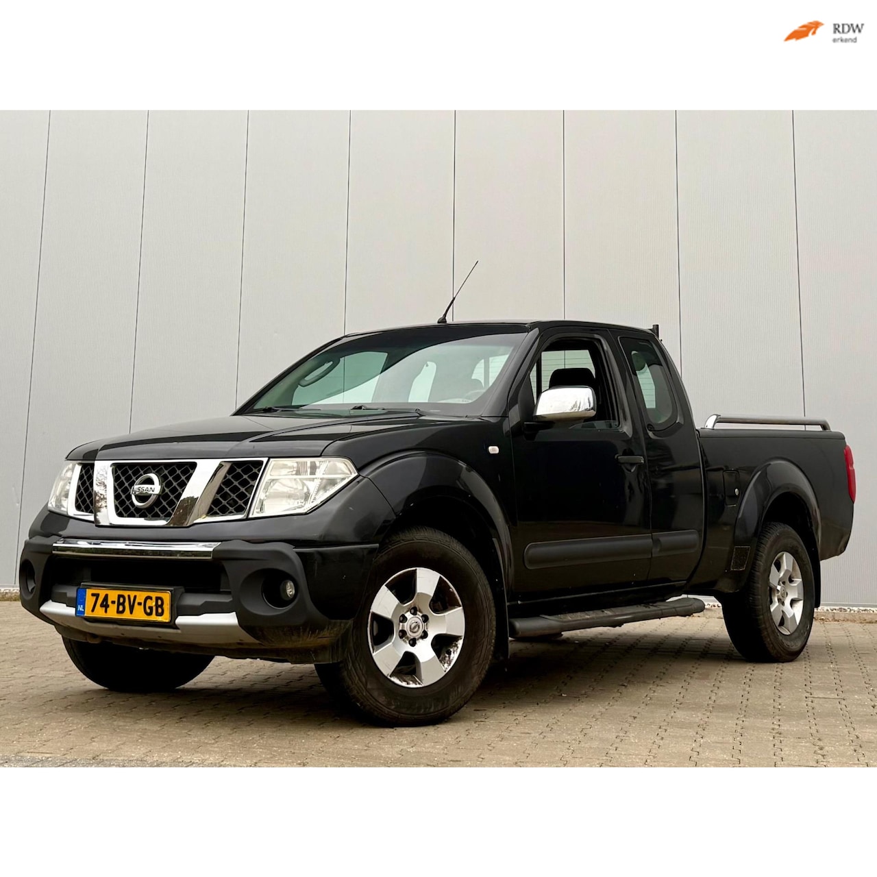 Nissan Navara - 2.5 dCi SE King Cab 2.5 dCi SE King Cab - AutoWereld.nl