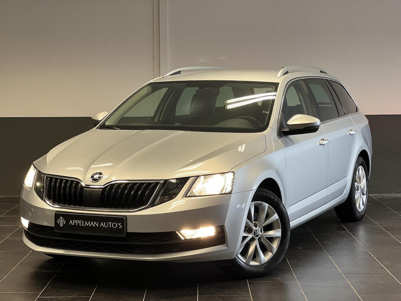 Skoda Octavia Combi - 1.0 TSI Greentech |NAP|PDC|Stoelverw.|Navi| - AutoWereld.nl
