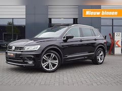 Volkswagen Tiguan - 1.4 TSI DSG R-Line 150pk / Panodak / Trekhaak wegklb. / 19 Inch LM / Navi / ACC/ Led