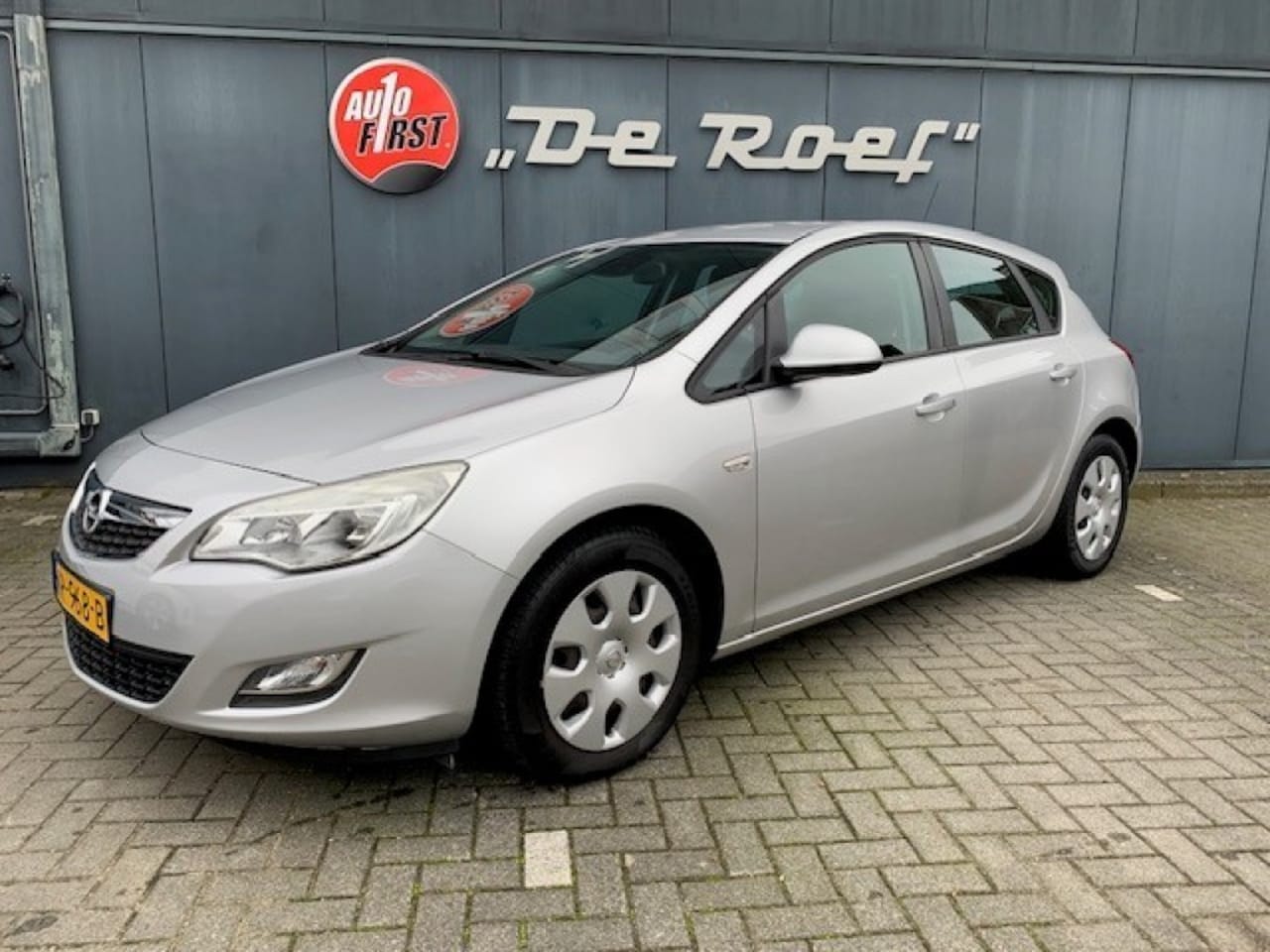 Opel Astra - 1.6 SELECTION AIRCO  CRUISE  71 dKM!!!!! - AutoWereld.nl