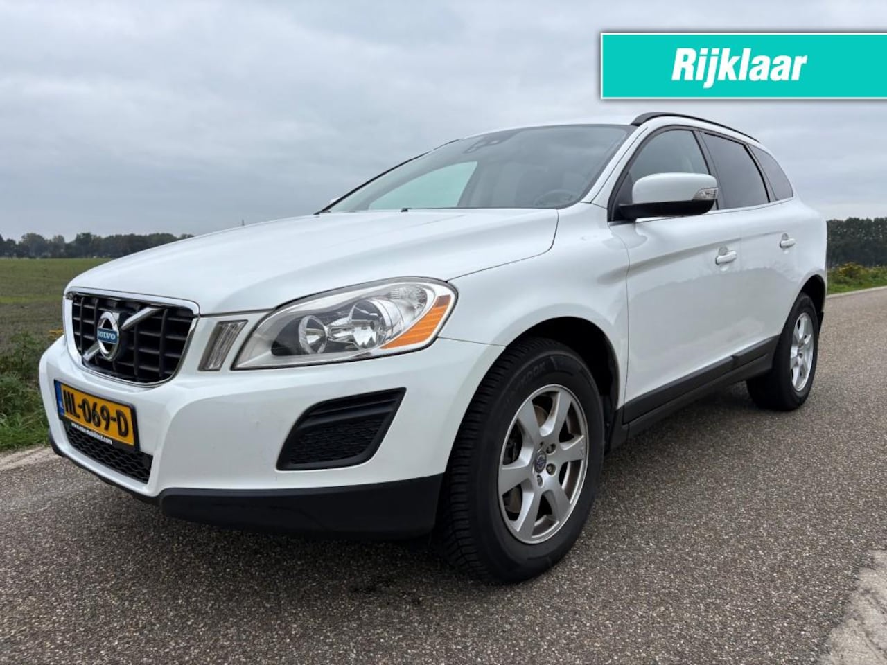 Volvo XC60 - 2.0T KINETIC  / AUTOMAAT / GOED ONDERHOUDEN - AutoWereld.nl