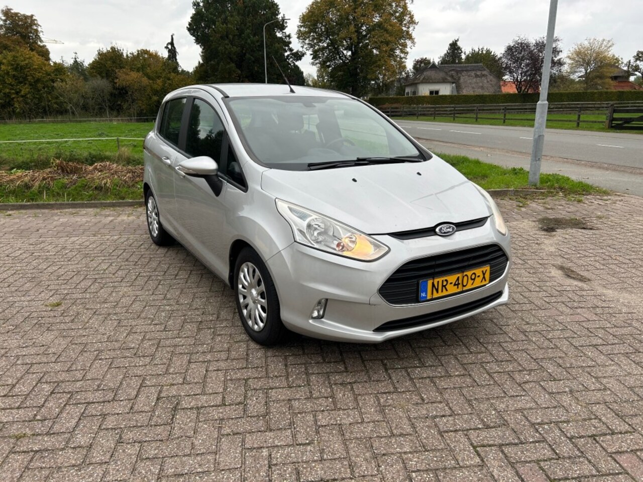 Ford B-Max - 1.0 EcoBoost Style 1.0 ECOBOOST STYLE - AutoWereld.nl