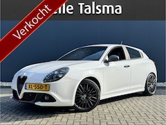Alfa Romeo Giulietta - 1.4 Turbo MultiAir Super TCT Automaat | Climate Control | 18" Lichtmetalen Velgen | Stoelv