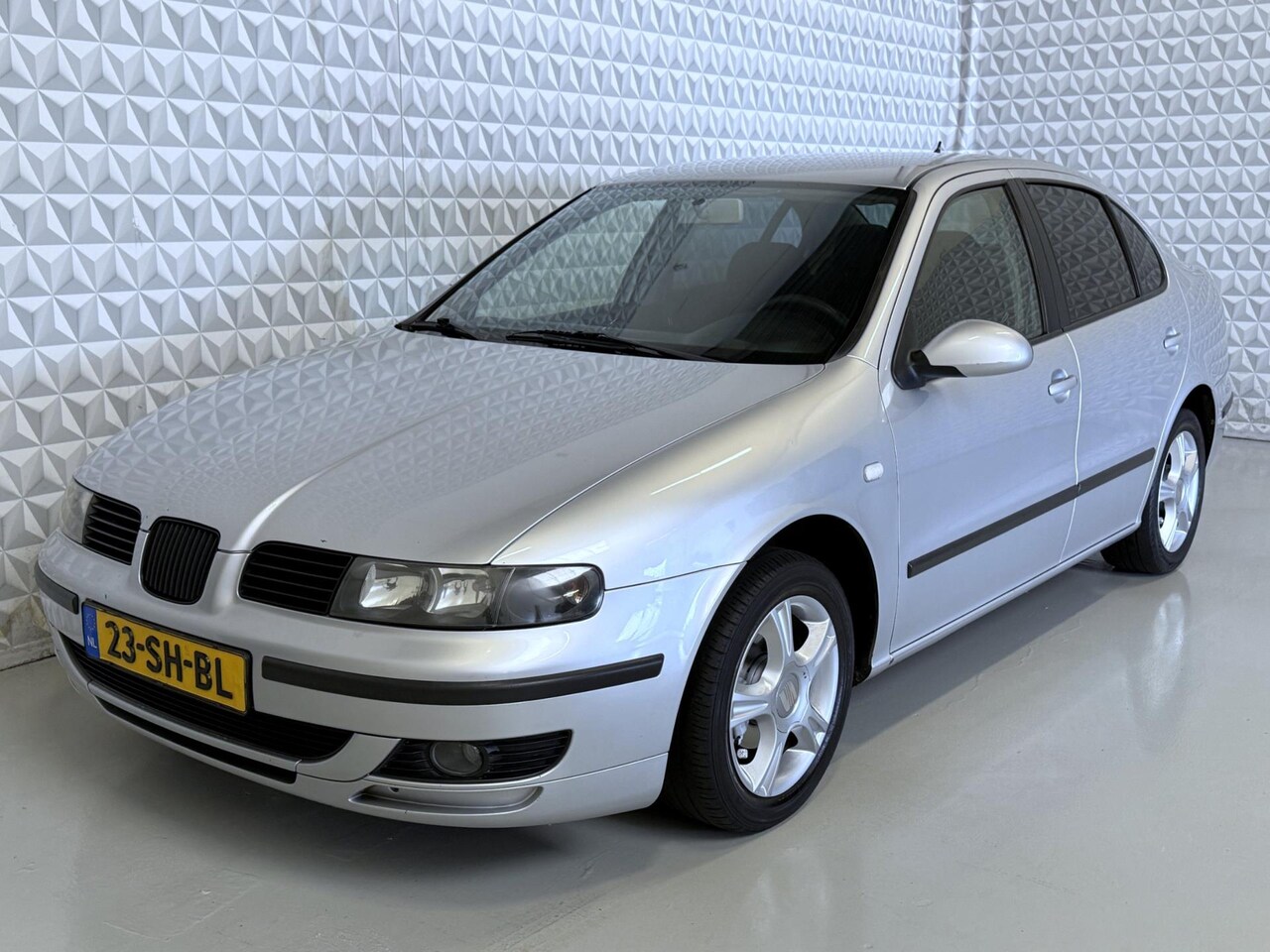 SEAT Toledo - 1.6-16V Sport Airco CLIMA Cruise TREKHAAK (2006) - AutoWereld.nl