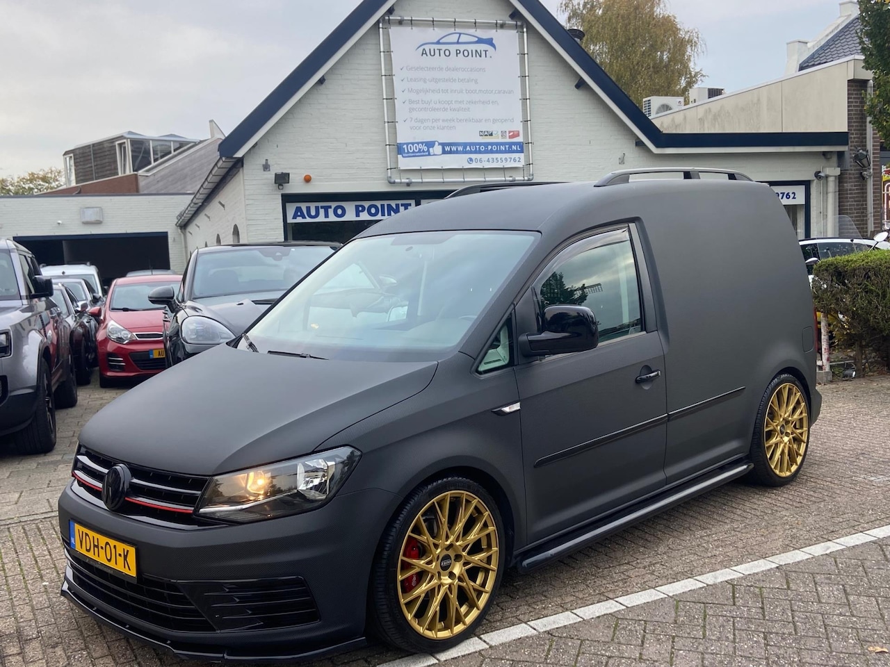 Volkswagen Caddy - 2.0 TDI CUSTOM/R-LINE/CARBON/LEDER/MAXTON - AutoWereld.nl