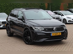 Volkswagen Tiguan - 1.5 TSI R-Line Business+ / Trekhaak / Panoramadak / 360Camera / Head-up / Leder / 20'' / M