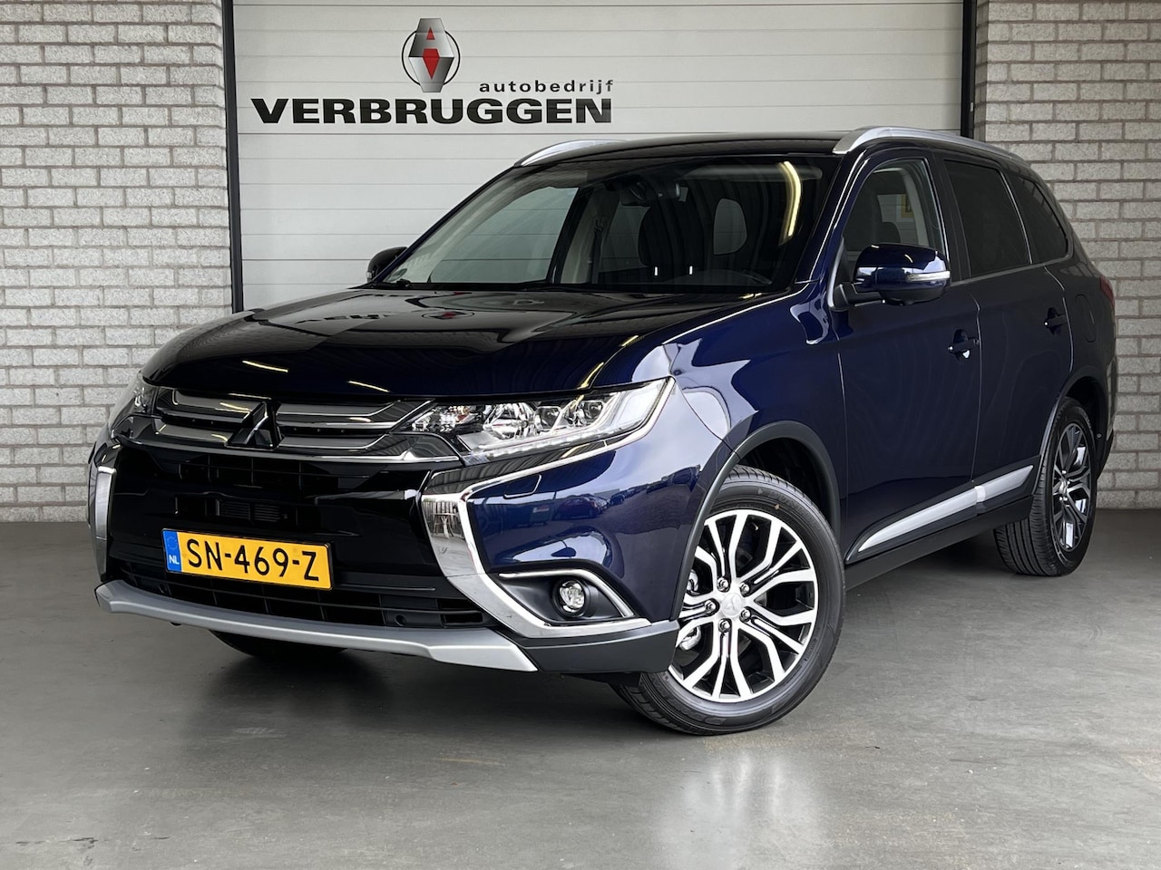 Mitsubishi Outlander - 2.0 Connect Pro | Trekhaak | 18" LMV | 360 Camera | Carplay | All-in rijklaarprijs - AutoWereld.nl