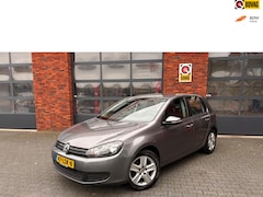 Volkswagen Golf - 1.6 Comfortline |Climatronic|Trekhaak|Parkeersensoren|All Season