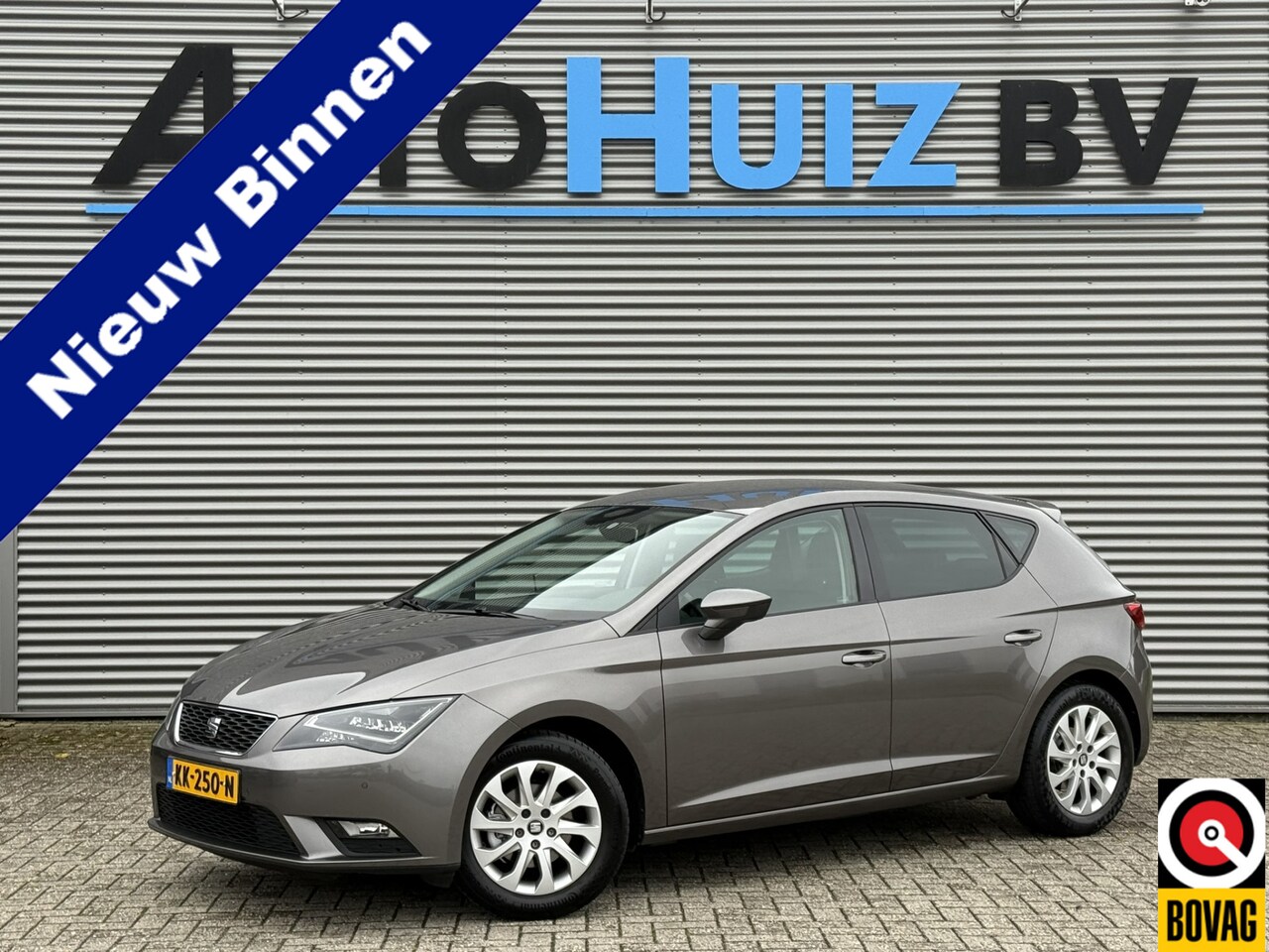 SEAT Leon - 1.0 EcoTSI Style Connect Navigatie Camera 16 Inch Lichtmetalen velgen - AutoWereld.nl