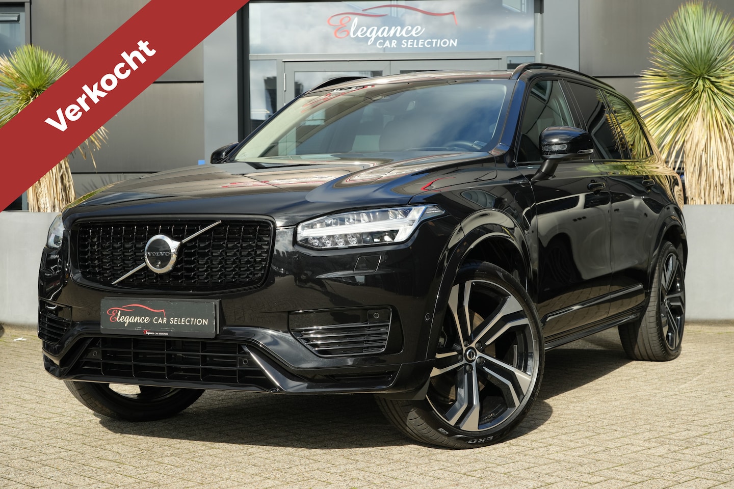 Volvo XC90 - 2.0 T8 Plug-in hybrid AWD Ultra Dark 455pk Panoramadak/Bowers&Wilkins/360Camera - AutoWereld.nl