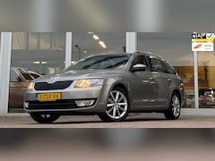Skoda Octavia Combi - 1.6 TDI Greentech Ambition Businessline Navigatie Trekhaak 2e Eigenaar