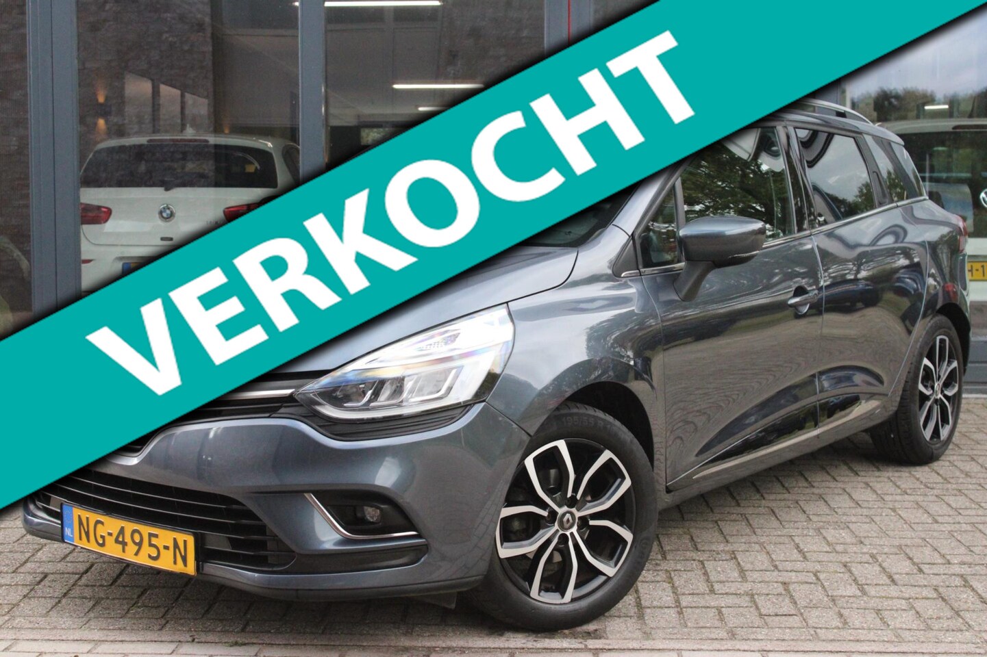Renault Clio Estate - 0.9 TCe Intens | NAP | Cruise Control |Keyless | Isofix | Navigatie | Parkeersensoren | Ai - AutoWereld.nl
