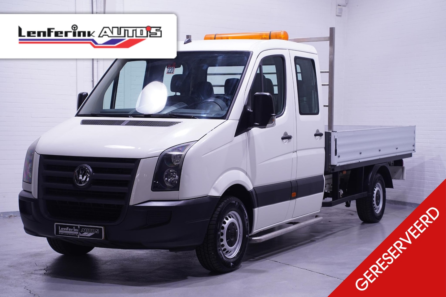 Volkswagen Crafter - 2.5 TDI 110 pk L3 Dubbel Cabine Pick Up / Open Laadbak Airco, Cruise Control, Trekhaak 3.5 - AutoWereld.nl