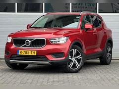 Volvo XC40 - 2.0 T4 Momentum 190pk aut Pano BLIS Harman Kardon